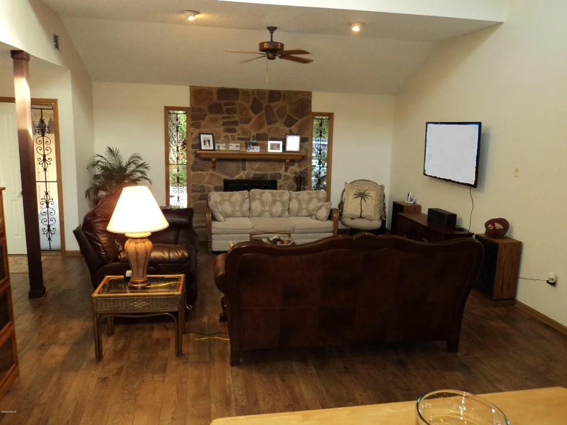 Photo of 3390 Kent Drive