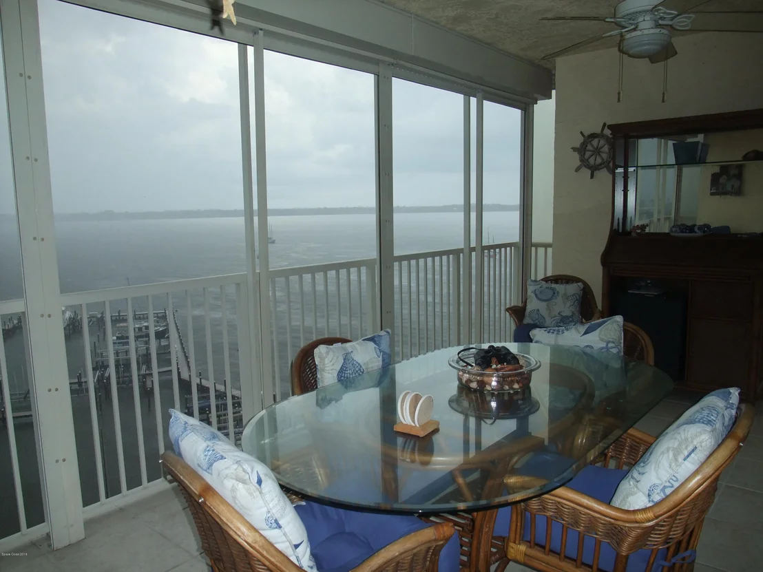 Photo of Unit 702 at 102 Riverside Drive