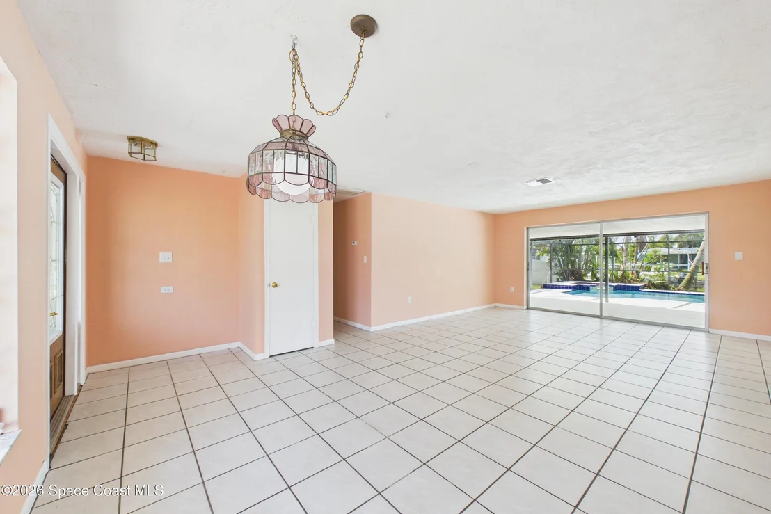 Photo of 406 Sandpiper Drive