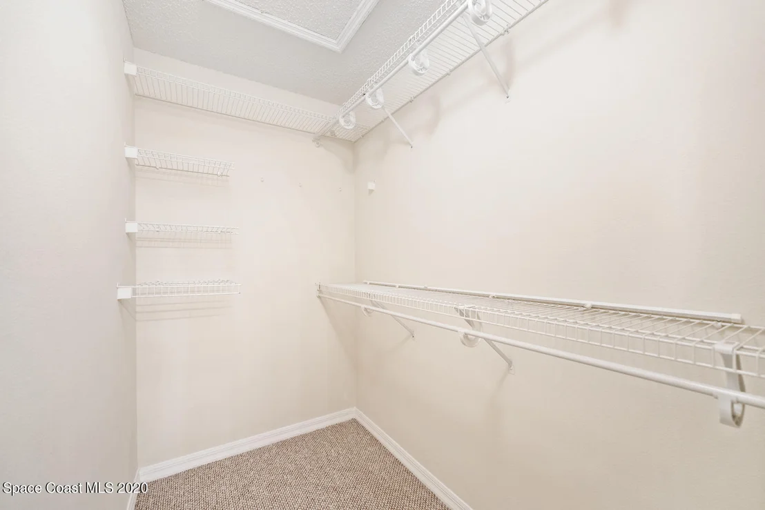 Photo of 1111 White Oak Circle