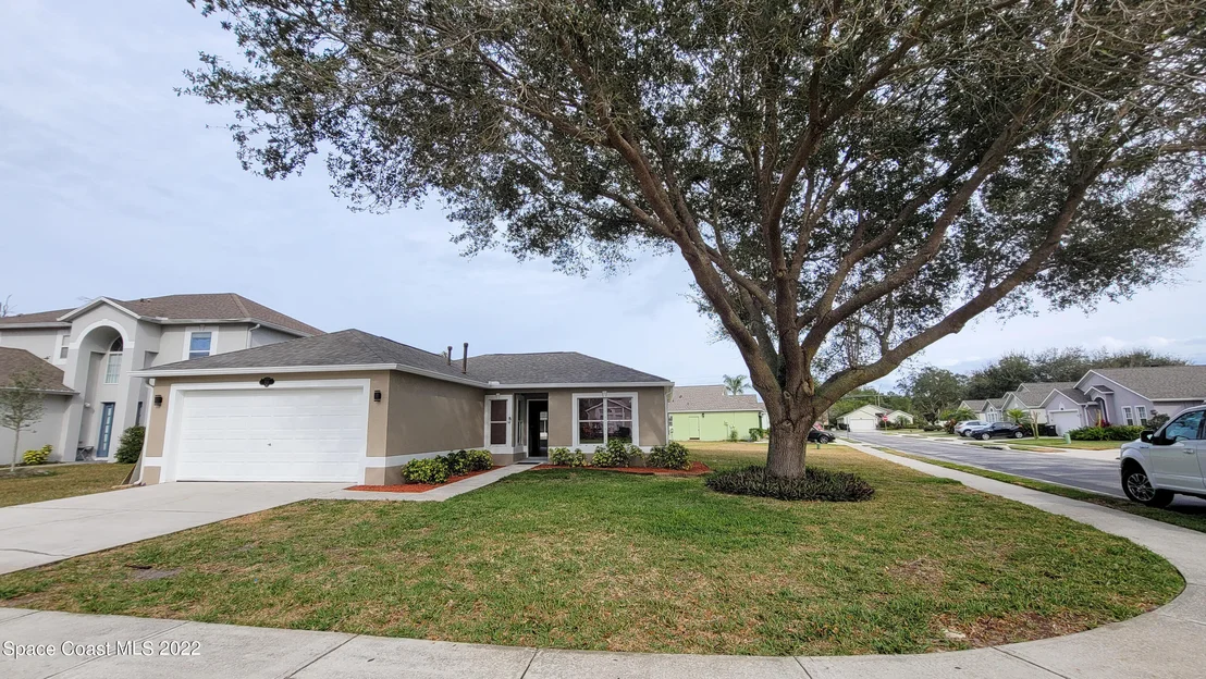 Photo of 2111 Spring Creek Circle NE
