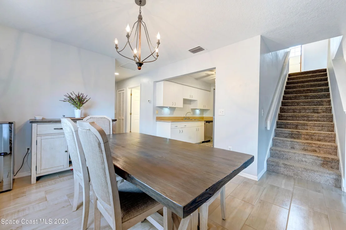 Photo of 892 Spirea Drive