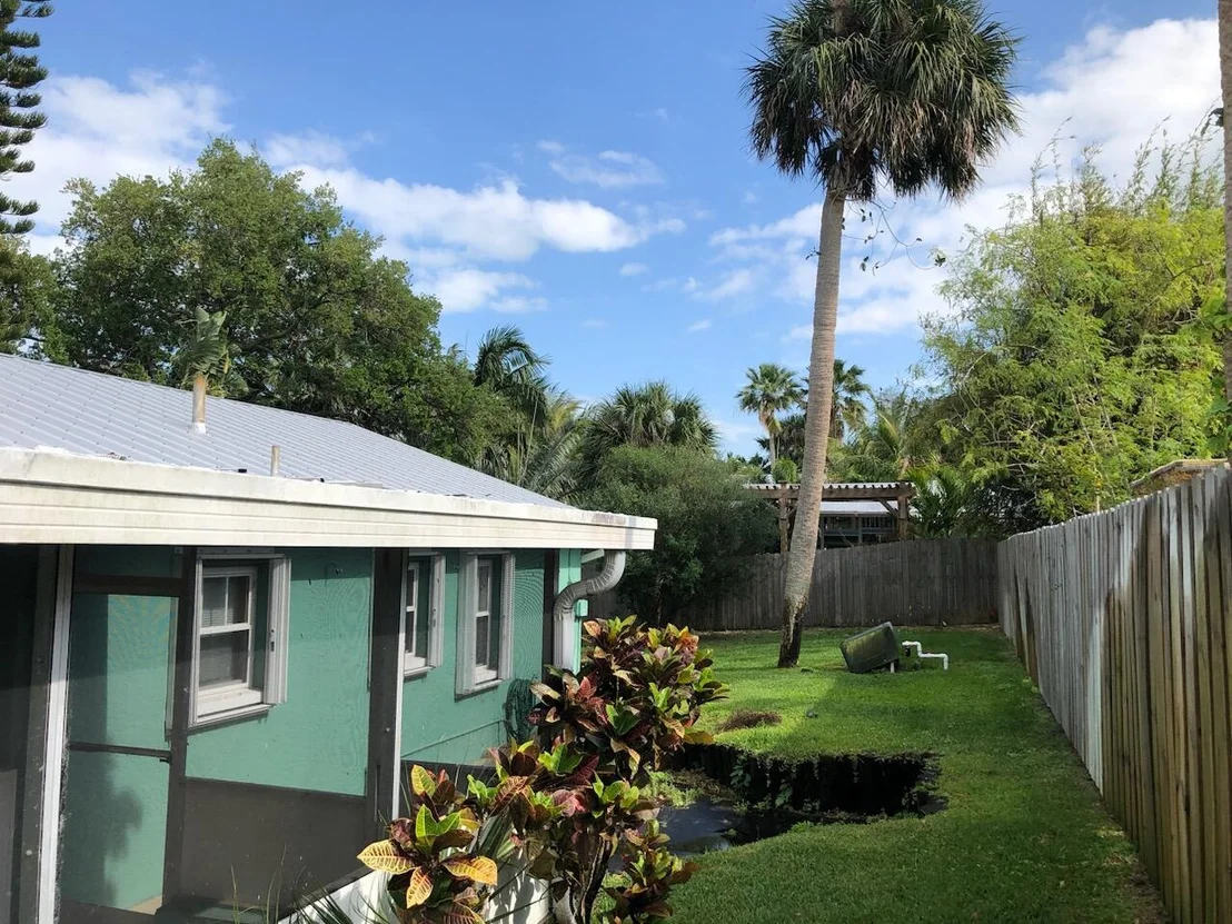 Photo of 1712 Pineapple Avenue