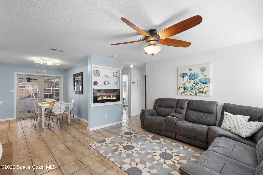 Photo of 727 Clarke Avenue