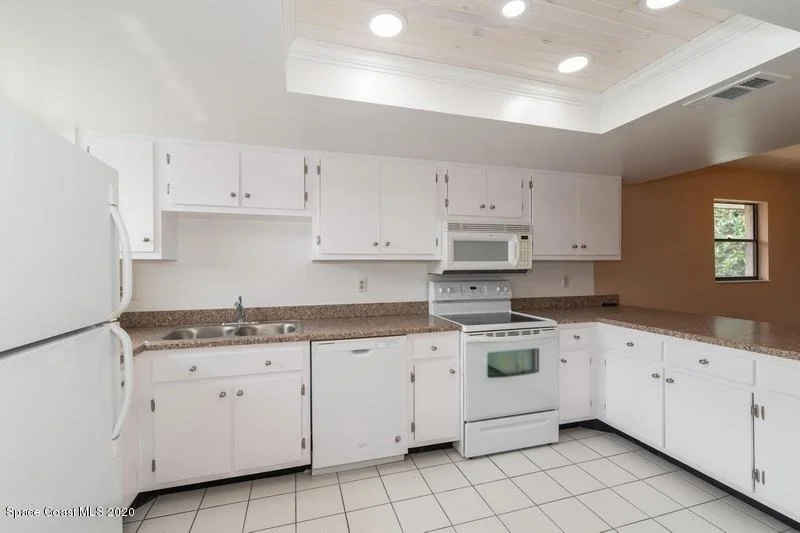 Photo of Unit 1221 at 305 Tangle Run Boulevard