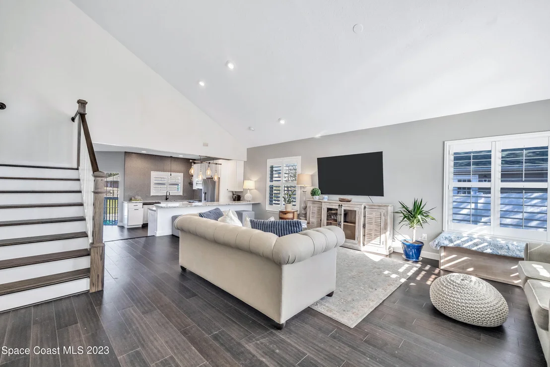 Photo of 1010 Citrus Avenue NE