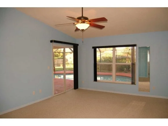 Photo of 860 Spring Oak