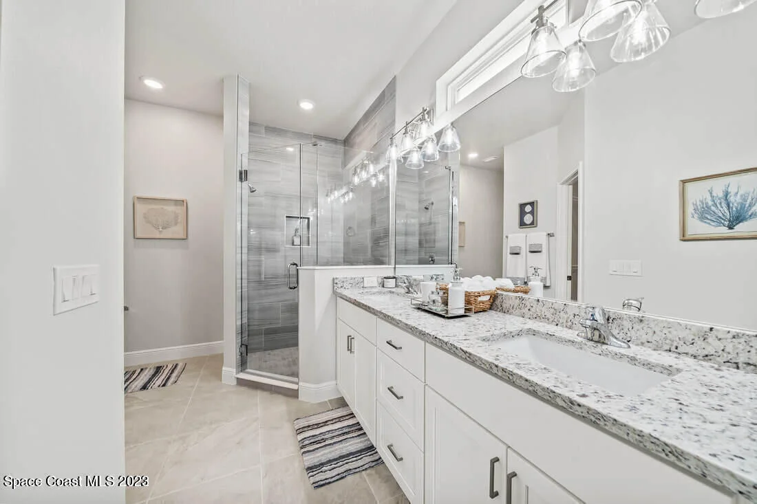 Photo of 1545 Anson Road