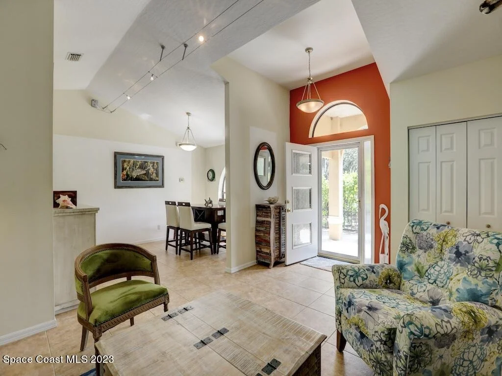 Photo of 9850 Oak
