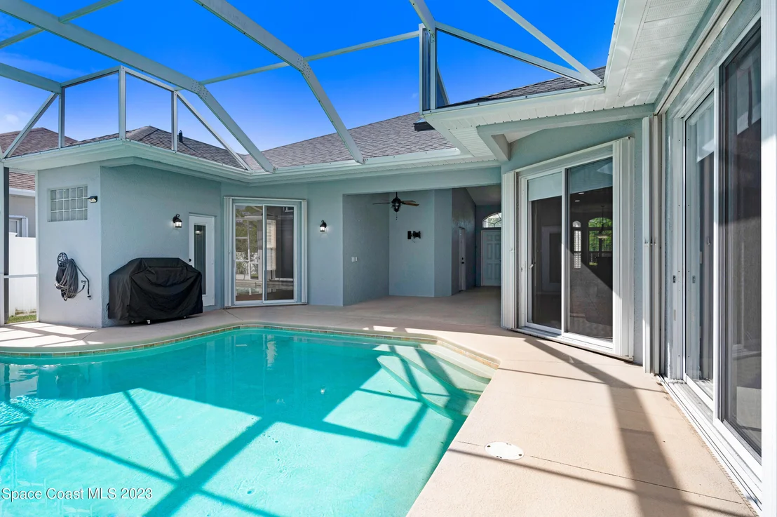 Photo of 1421 Whitman Drive