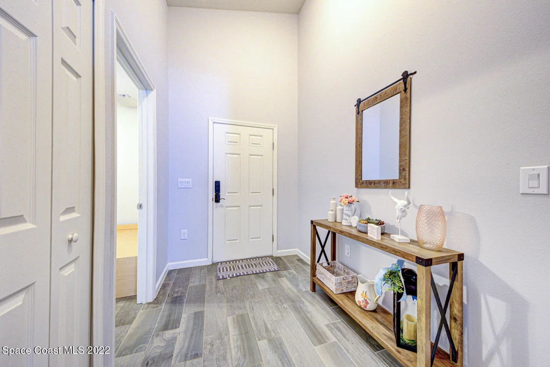 Photo of 1556 Fuji Drive