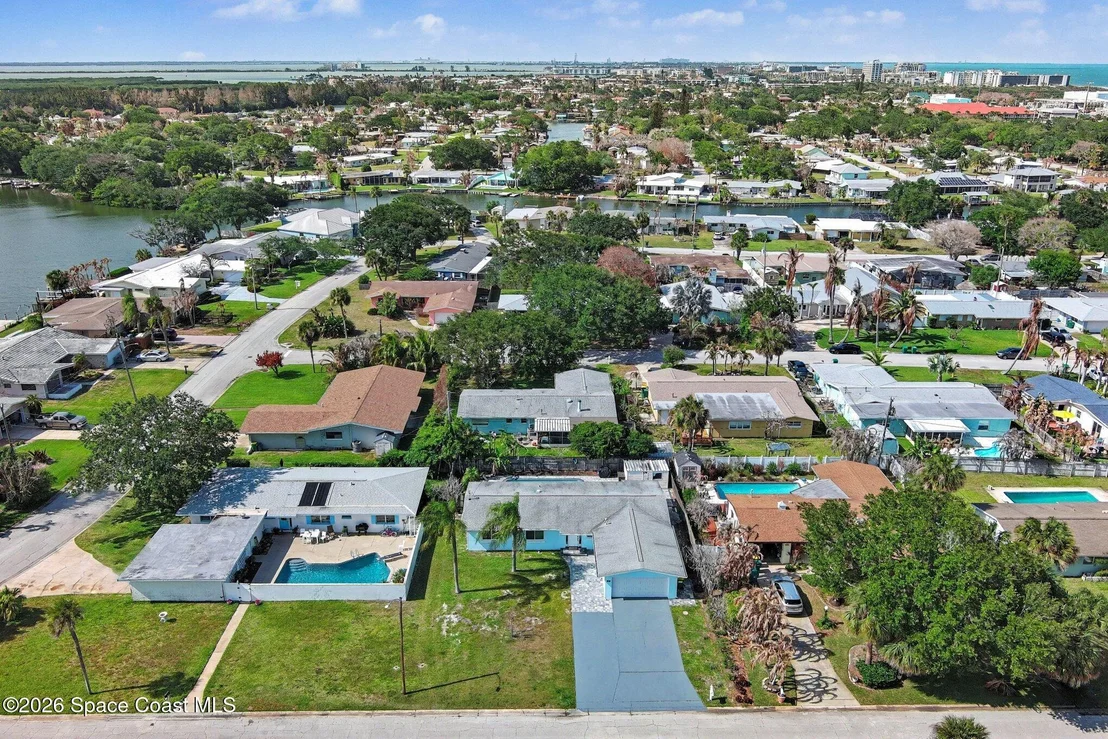 Photo of 375 Cyprus Drive