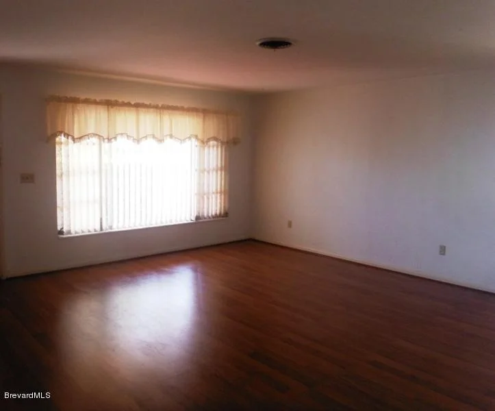 Photo of 440 Laurel Street