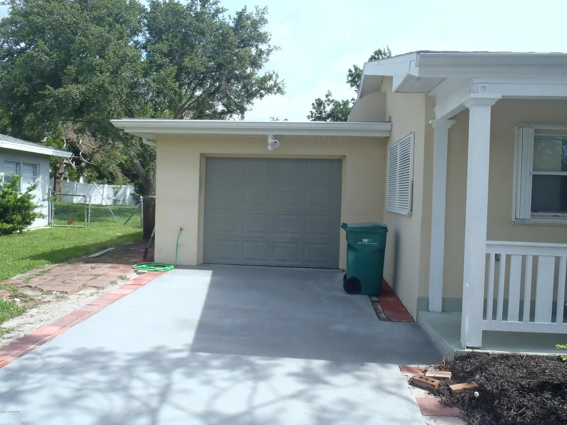 Photo of 310 Bunker Street