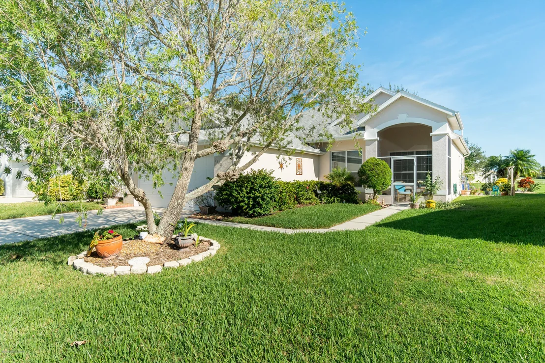 Photo of 2348 Addington Circle