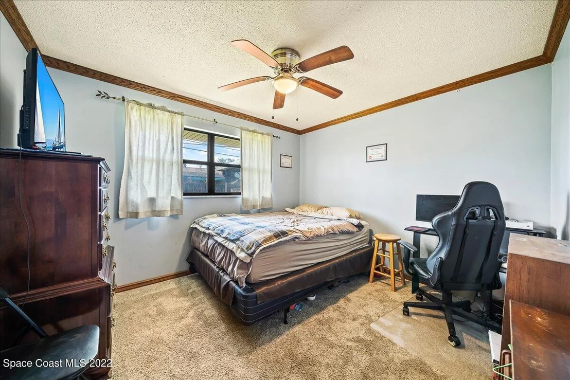 Photo of 329 Dorset Drive