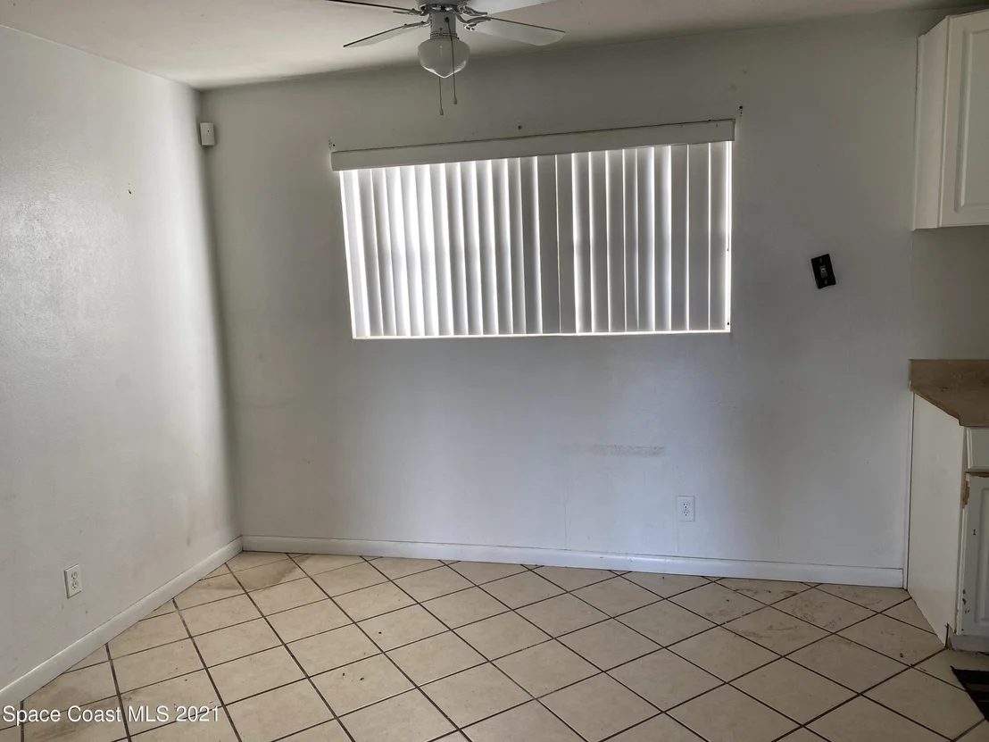 Photo of 1102 Willow Lane