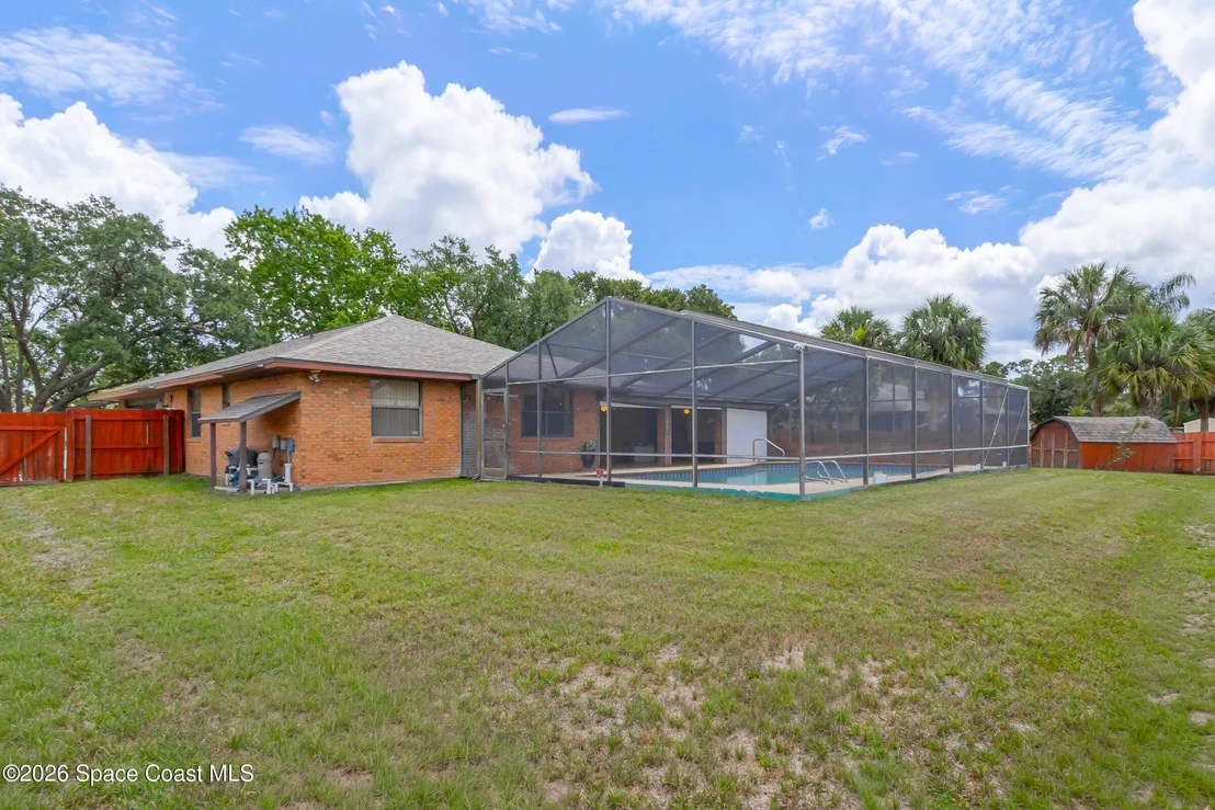 Photo of 460 Neptune Drive NE