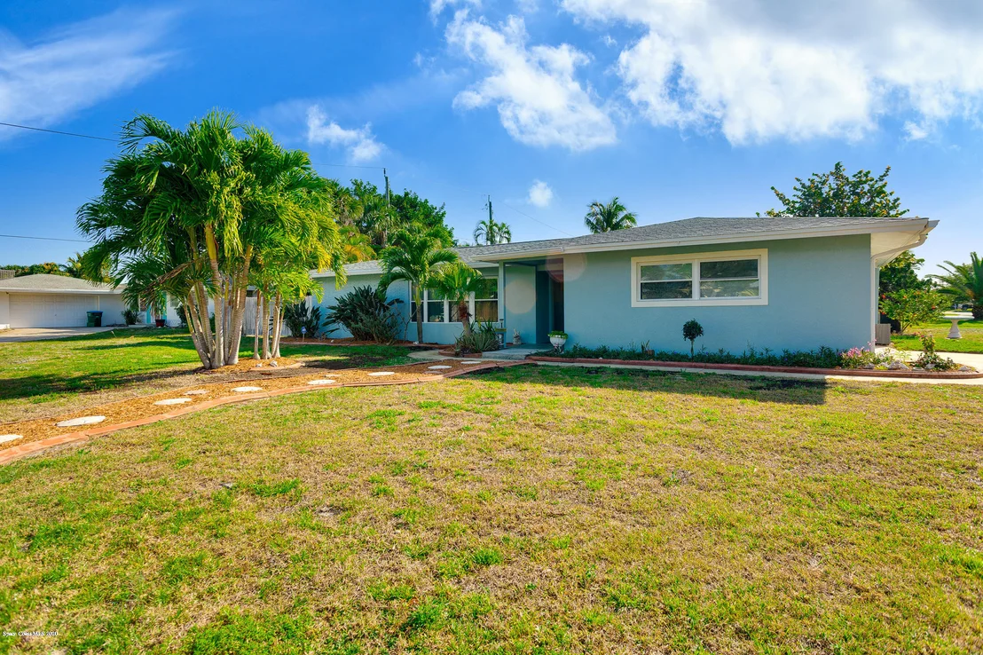 Photo of 611 Mango Drive