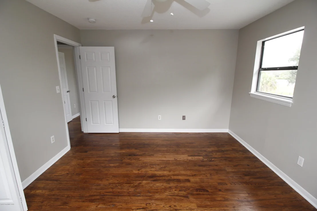 Photo of 966 Chace Lane NE
