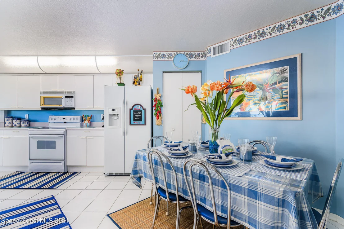 Photo of Unit 607 at 3400 Ocean Beach Boulevard