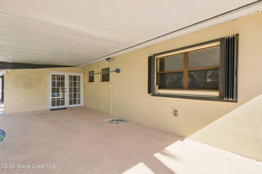 Photo of 335 Brewster Road
