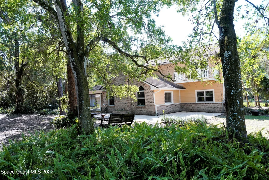 Photo of 686 Hammock Road