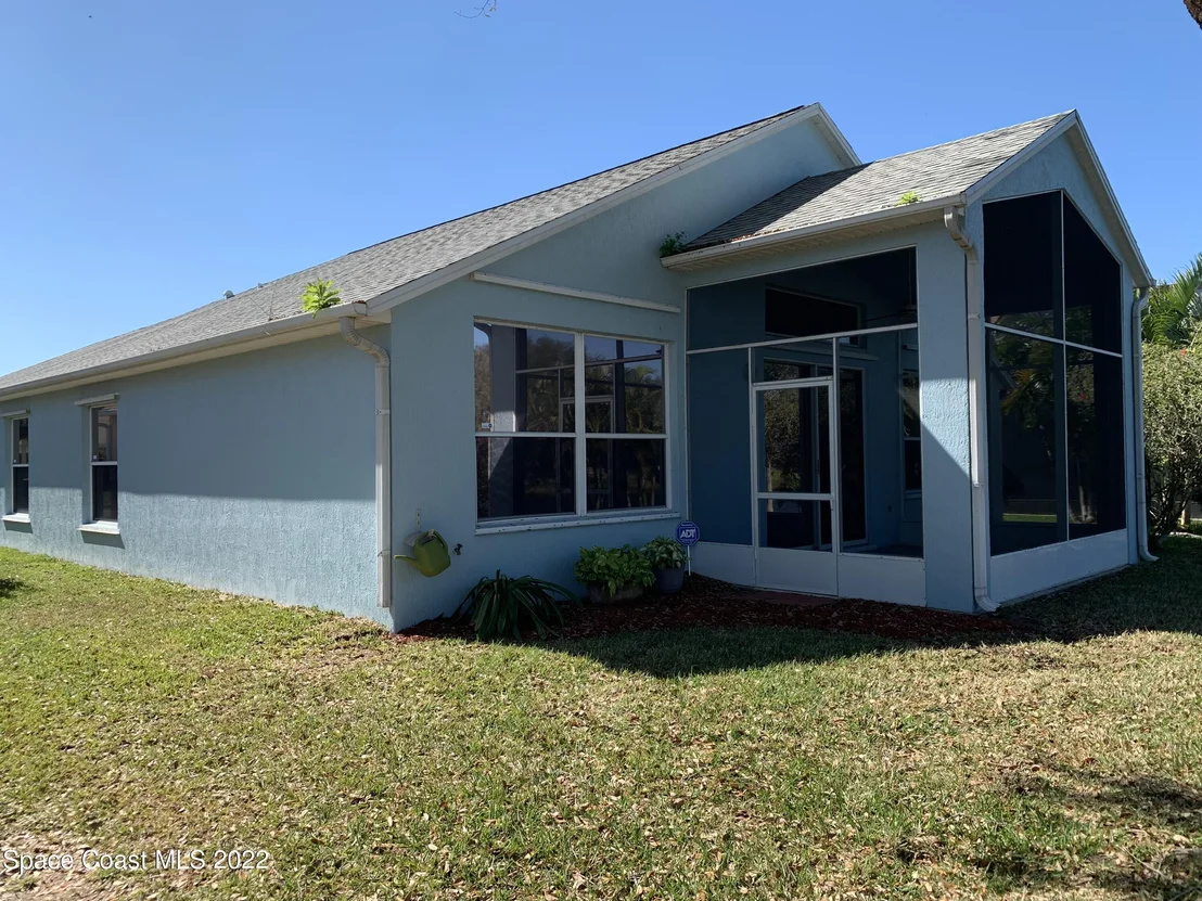 Photo of 982 Shaw Circle