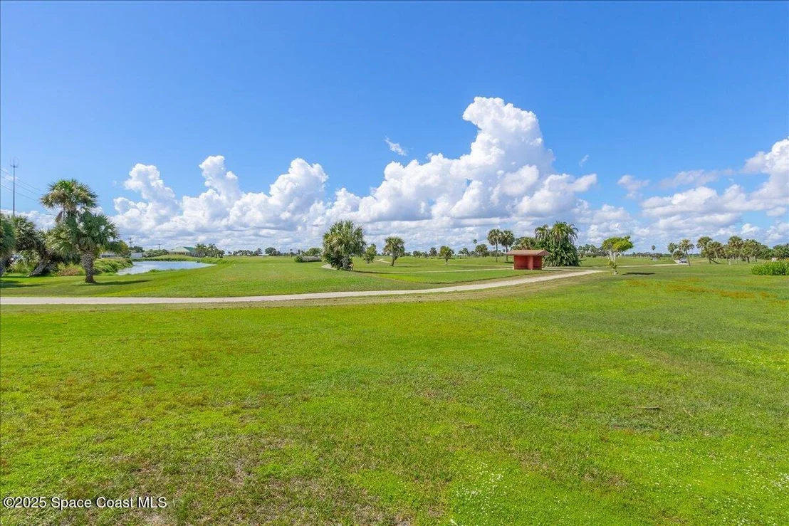 Photo of 10 Fairway Drive