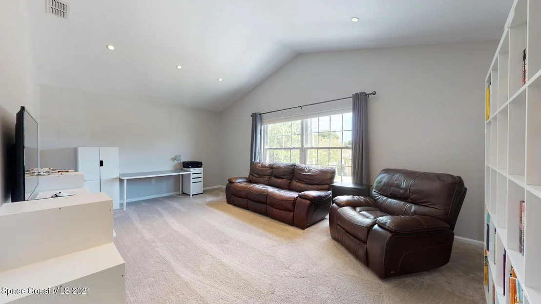 Photo of 505 Dryden Circle
