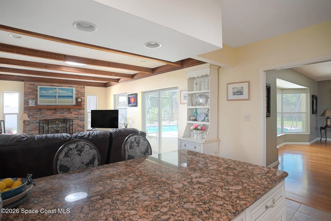 Photo of 325 Hibiscus Trail