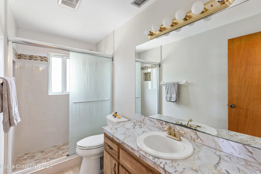 Photo of 1531 Hall Road