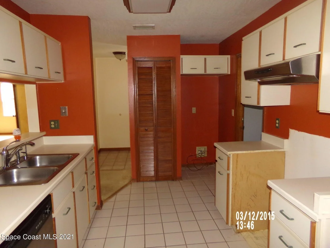 Photo of 933 S Fork Circle
