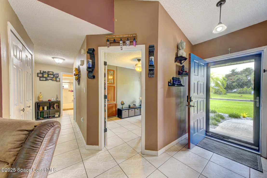 Photo of 5370 Holden Road