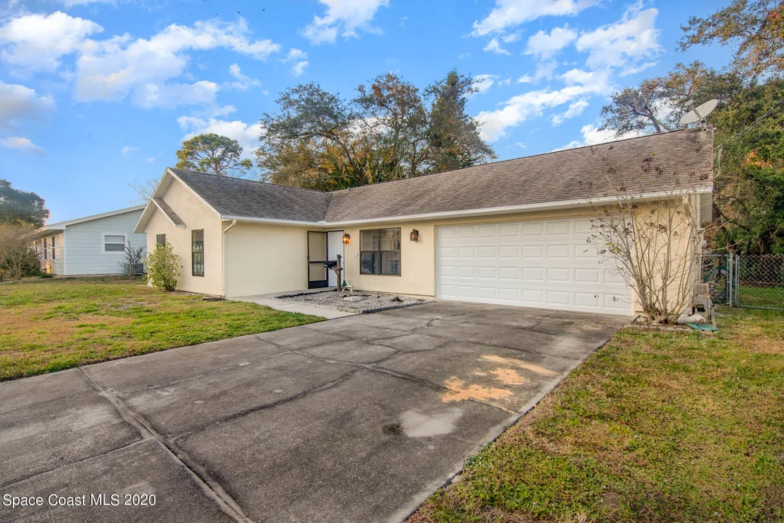 Photo of 4448 Alfred Street