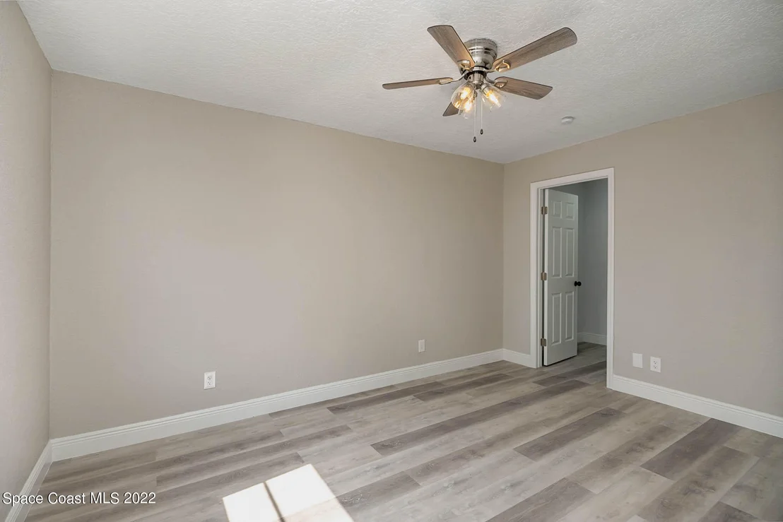Photo of 5465 Curtis Boulevard
