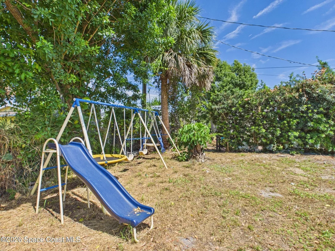 Photo of 944 Lance Street