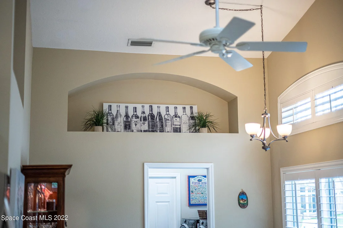 Photo of 557 Willis Way