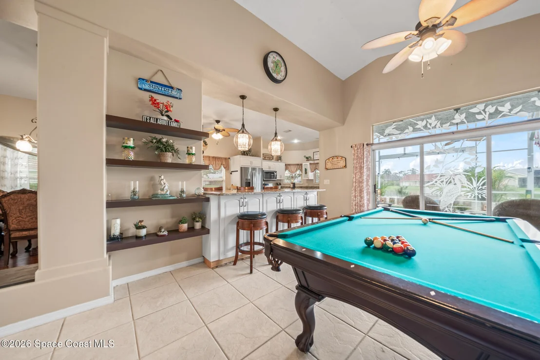 Photo of 950 Somerset Lane