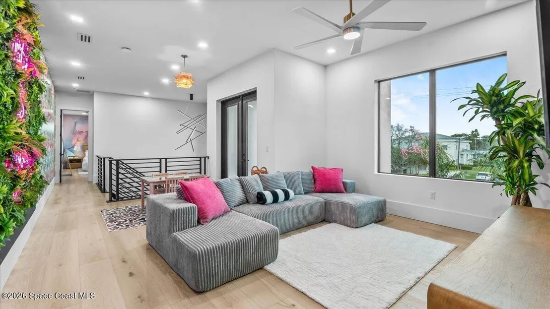 Photo of 433 6th Avenue