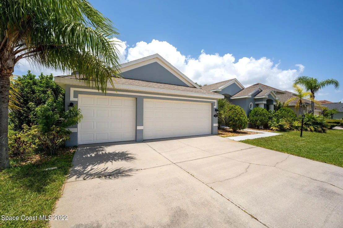 Photo of 3407 Peninsula Circle