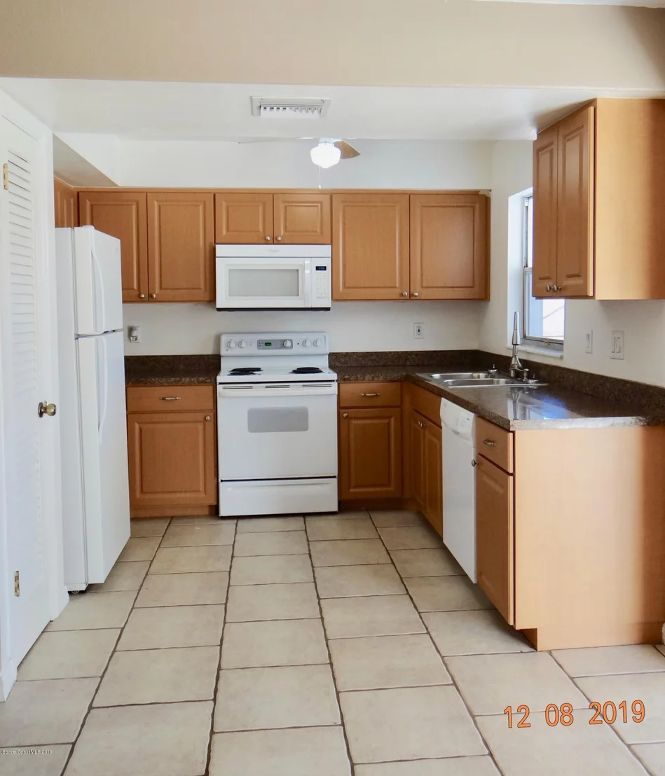Photo of 799 Burman Lane NE