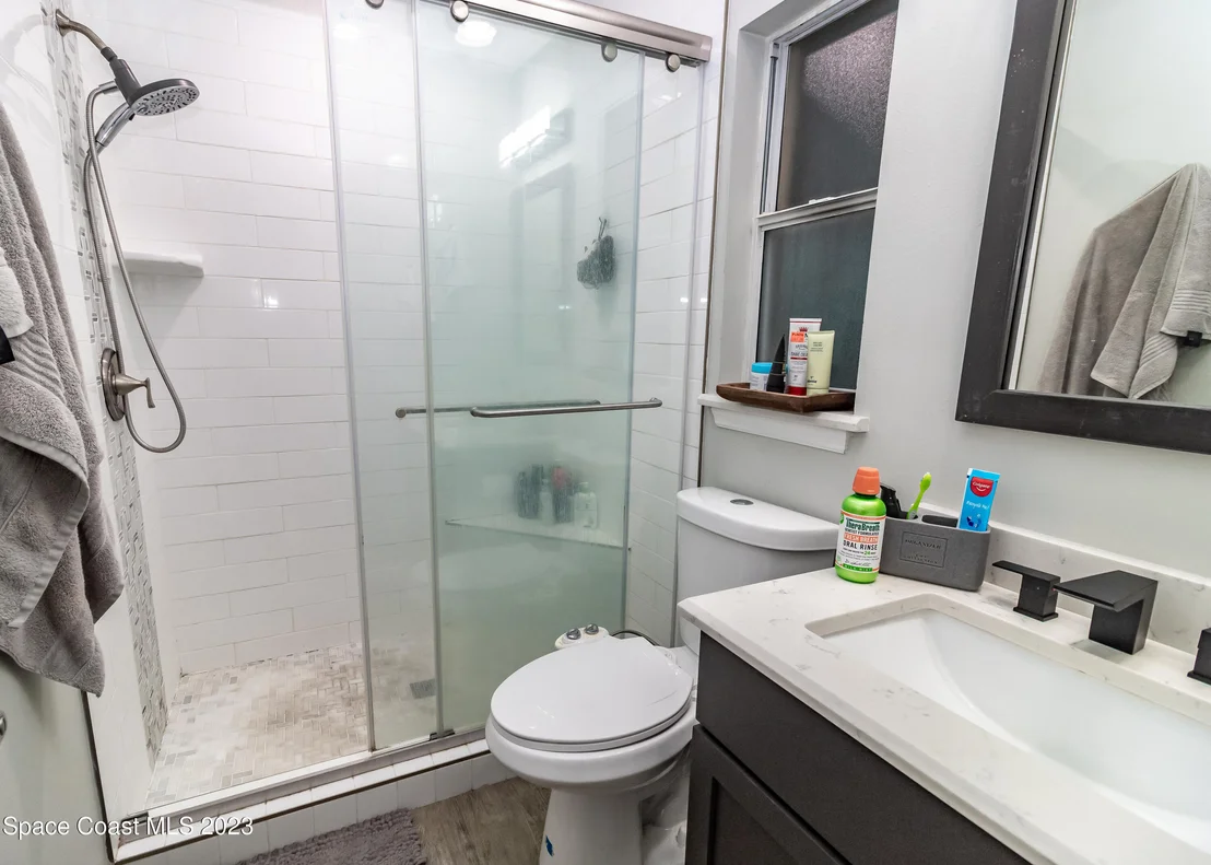 Photo of 800 Mark David Boulevard