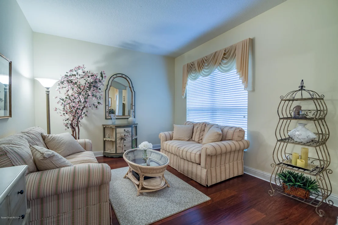 Photo of 1551 Bridgeport Circle