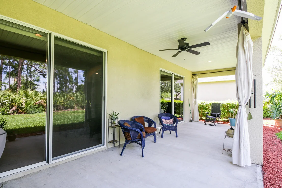 Photo of 565 Gardendale Circle SE