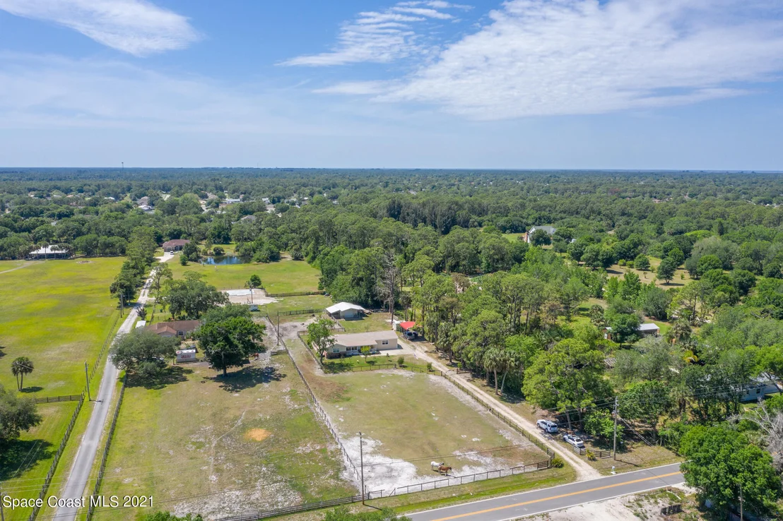 Photo of 3635 Hield Road
