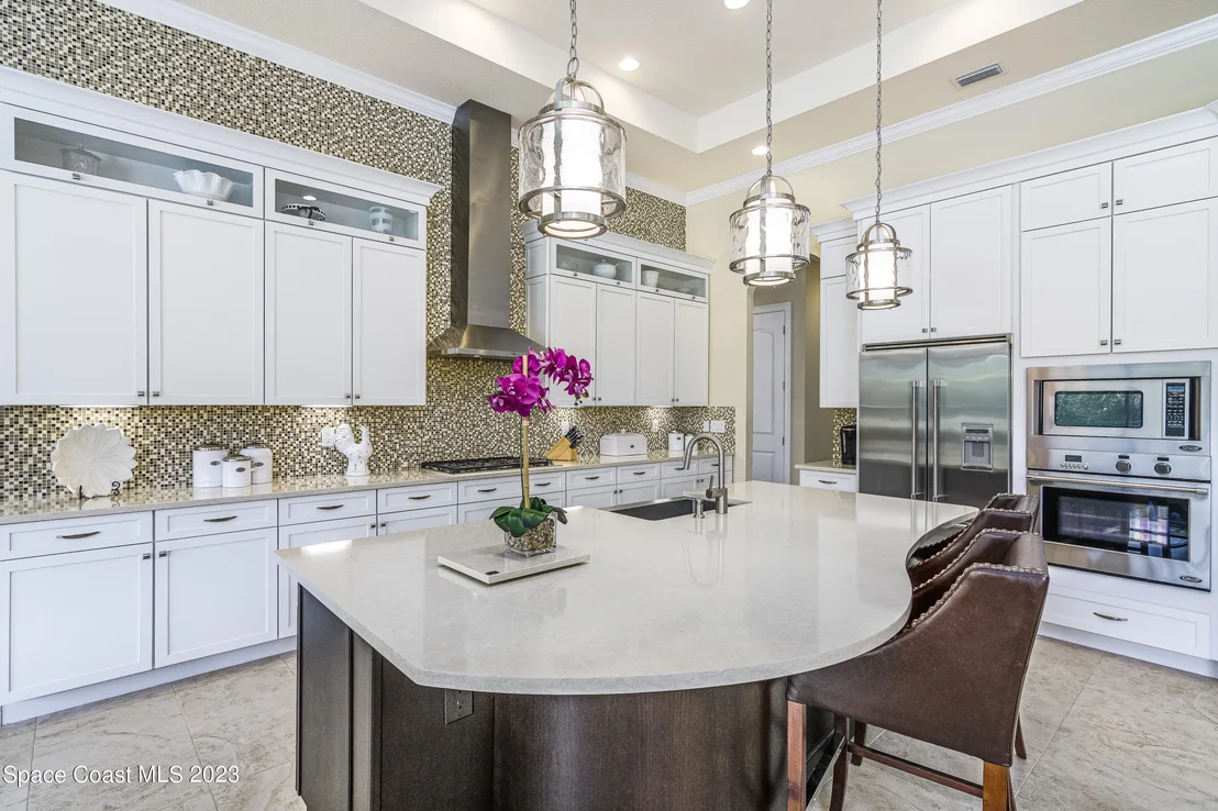 Photo of 814 Lorenza Place