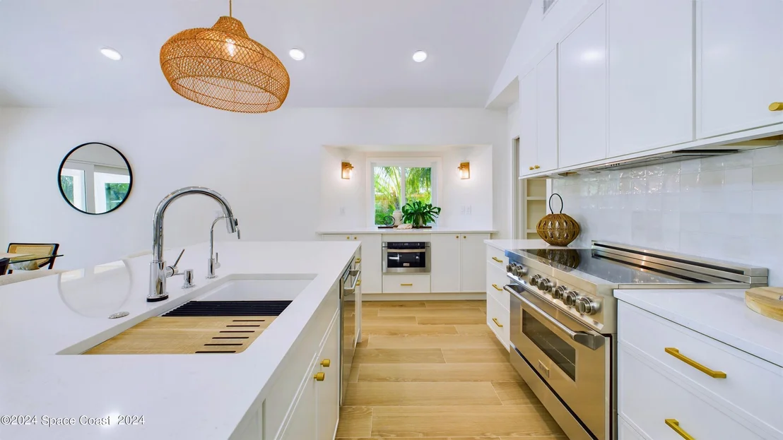 Photo of 396 Riverview Lane