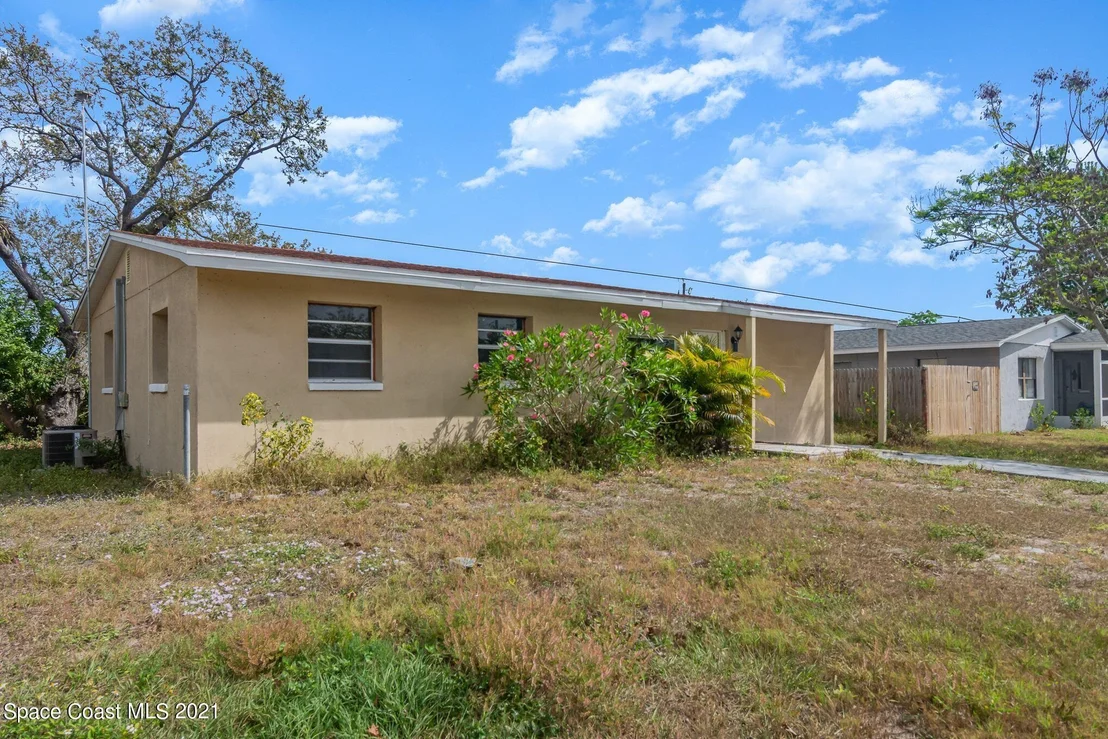 Photo of 2214 Warwick Road