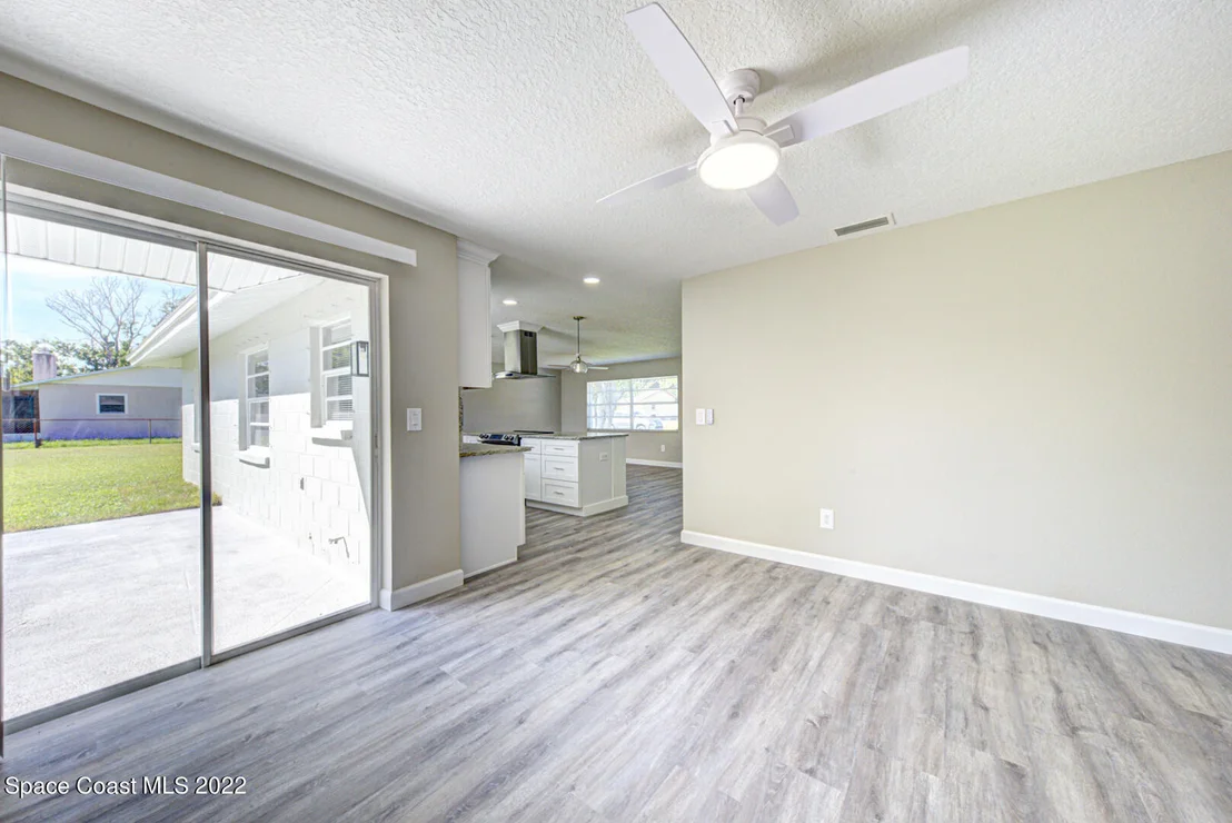 Photo of 697 Amor Drive